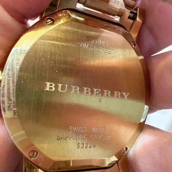 Burberry The City Silver Dial Gold Steel Strap Unisex Watch Burberry The City BU9003 Gold Tone Stainless Steel